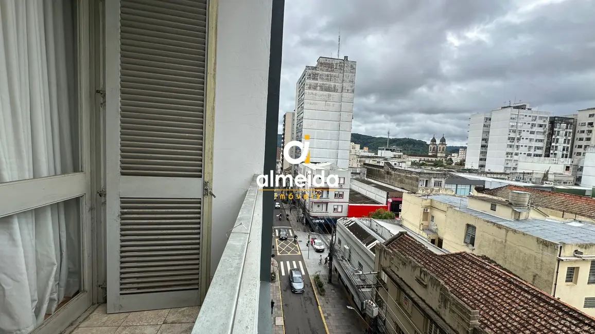 Foto 9 de Apartamento com 3 quartos à venda, 97m2 em Centro, Santa Maria - RS