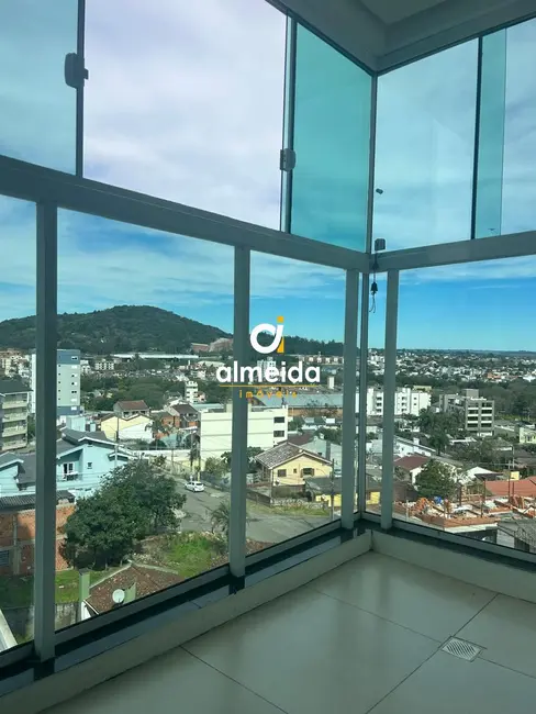 Foto 8 de Apartamento com 2 quartos à venda, 91m2 em Nossa Senhora de Lourdes, Santa Maria - RS
