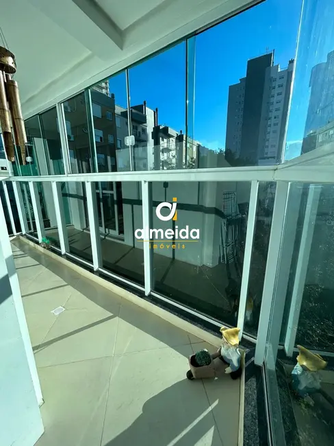 Foto 6 de Apartamento com 2 quartos à venda, 91m2 em Nossa Senhora de Lourdes, Santa Maria - RS