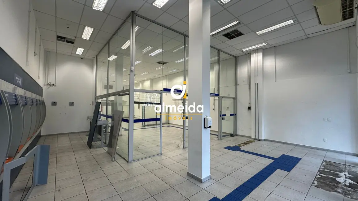 Foto 5 de Sala Comercial com 1 quarto para alugar, 755m2 em Centro, Santa Maria - RS