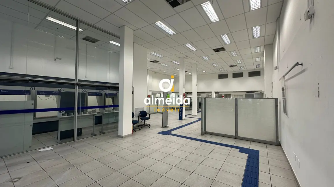 Foto 6 de Sala Comercial com 1 quarto para alugar, 755m2 em Centro, Santa Maria - RS