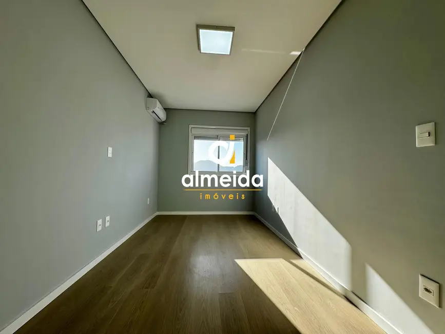 Foto 8 de Apartamento com 2 quartos à venda, 67m2 em Nossa Senhora das Dores, Santa Maria - RS