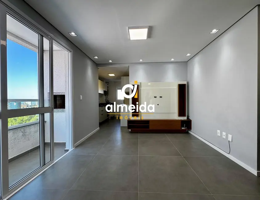 Foto 3 de Apartamento com 2 quartos à venda, 67m2 em Nossa Senhora das Dores, Santa Maria - RS