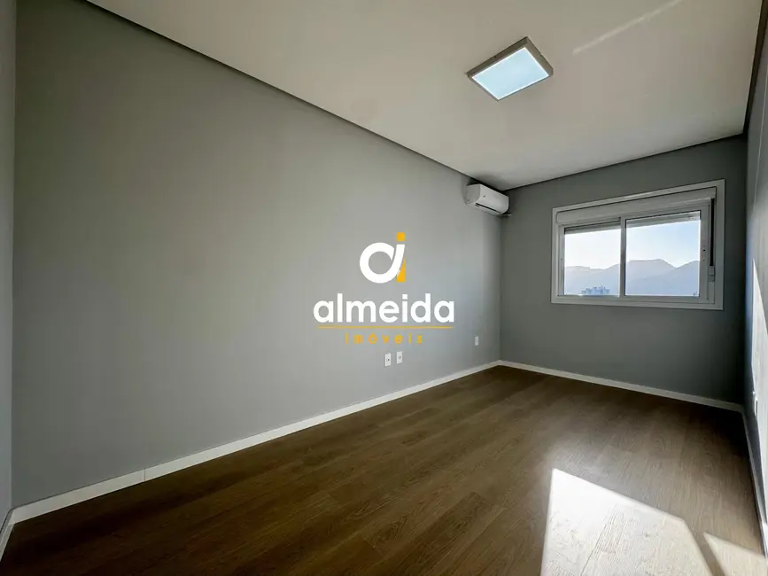 Foto 9 de Apartamento com 2 quartos à venda, 67m2 em Nossa Senhora das Dores, Santa Maria - RS