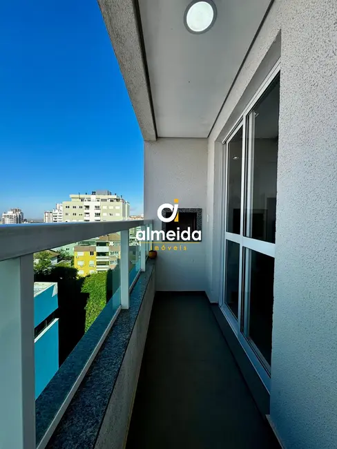 Foto 4 de Apartamento com 2 quartos à venda, 67m2 em Nossa Senhora das Dores, Santa Maria - RS