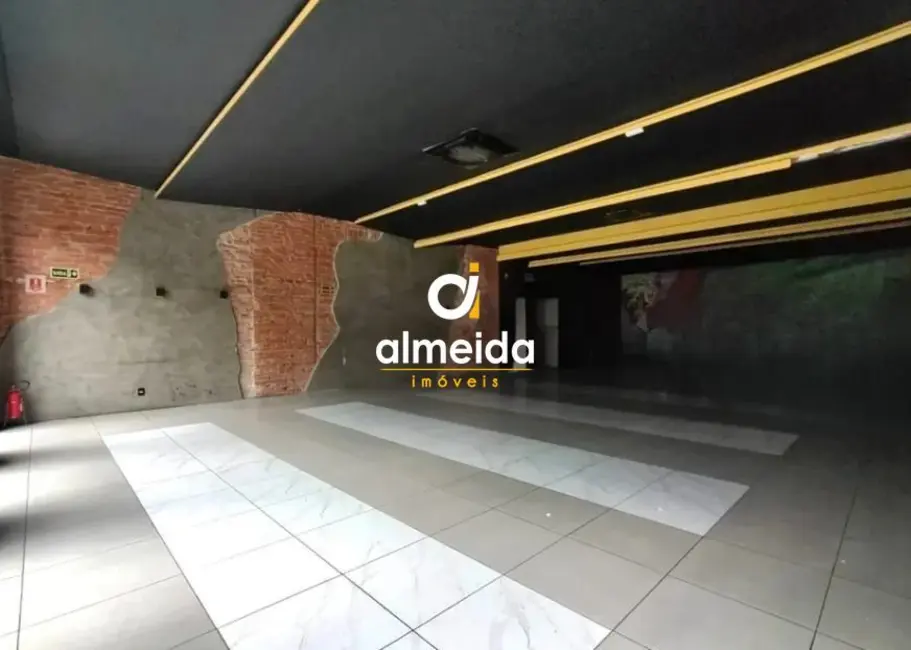 Sala Comercial com 1 quarto para alugar, 377m2 em Bonfim, Santa Maria - RS - imagem 4 Foto 4 de Sala Comercial com 1 quarto para alugar, 377m2 em Bonfim, Santa Maria - RS
