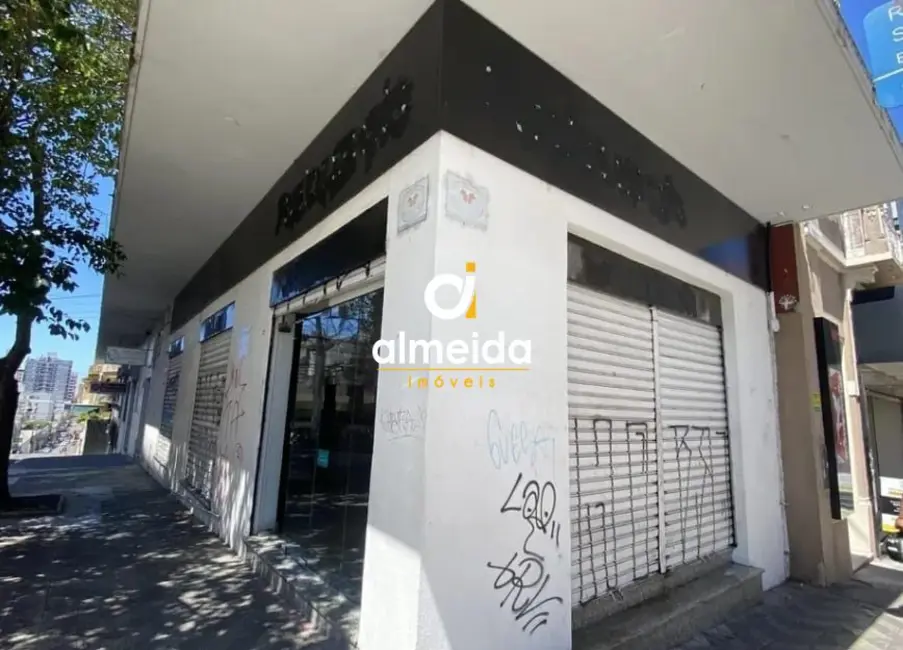 Loja com 1 quarto para alugar, 75m2 em Centro, Santa Maria - RS - imagem 2 Foto 2 de Loja com 1 quarto para alugar, 75m2 em Centro, Santa Maria - RS