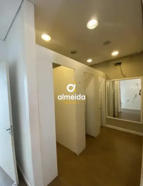 Loja com 1 quarto para alugar, 75m2 em Centro, Santa Maria - RS - imagem 8 Foto 8 de Loja com 1 quarto para alugar, 75m2 em Centro, Santa Maria - RS