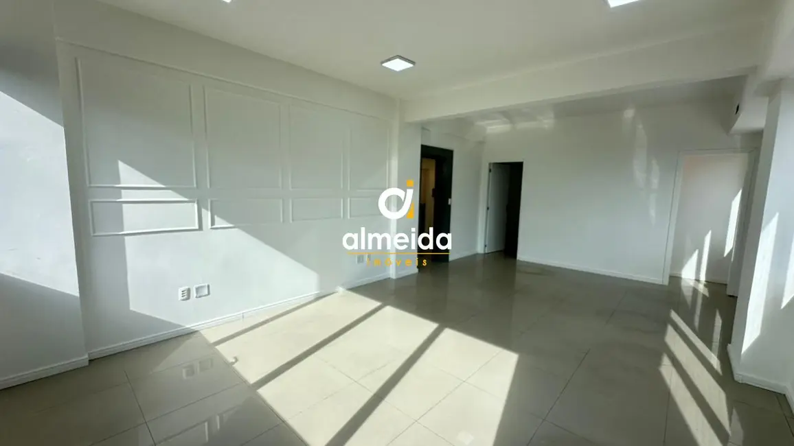 Sala Comercial com 1 quarto para alugar, 46m2 em Nossa Senhora das Dores, Santa Maria - RS - imagem 5 Foto 5 de Sala Comercial com 1 quarto para alugar, 46m2 em Nossa Senhora das Dores, Santa Maria - RS