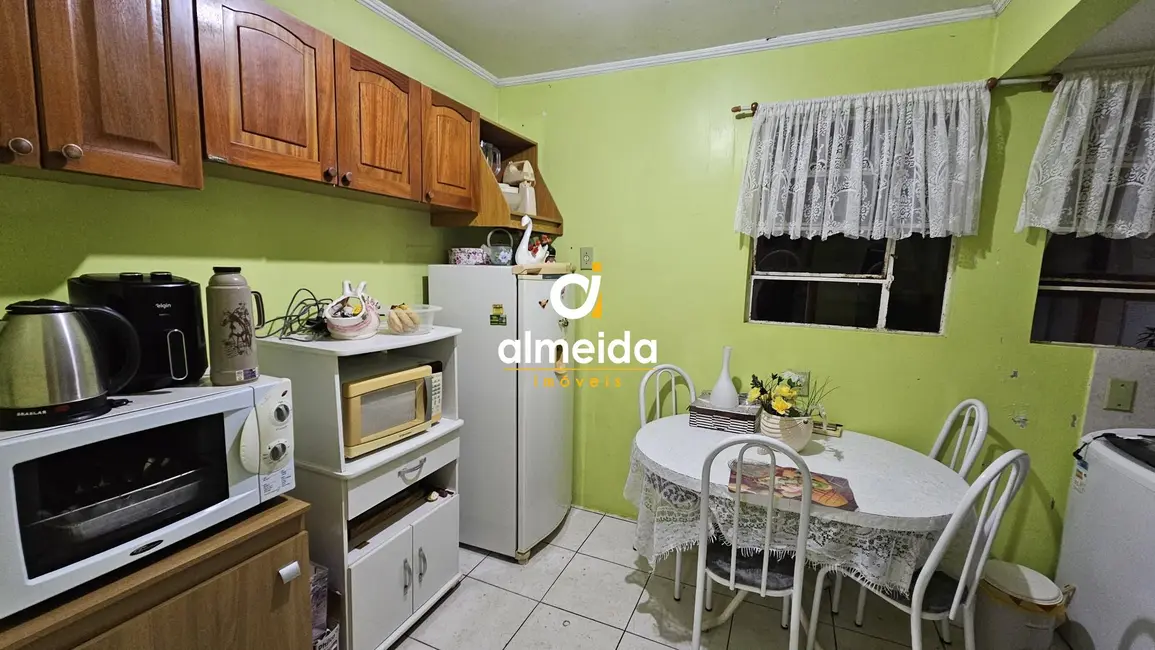 Foto 6 de Apartamento com 3 quartos à venda, 61m2 em Nossa Senhora de Lourdes, Santa Maria - RS