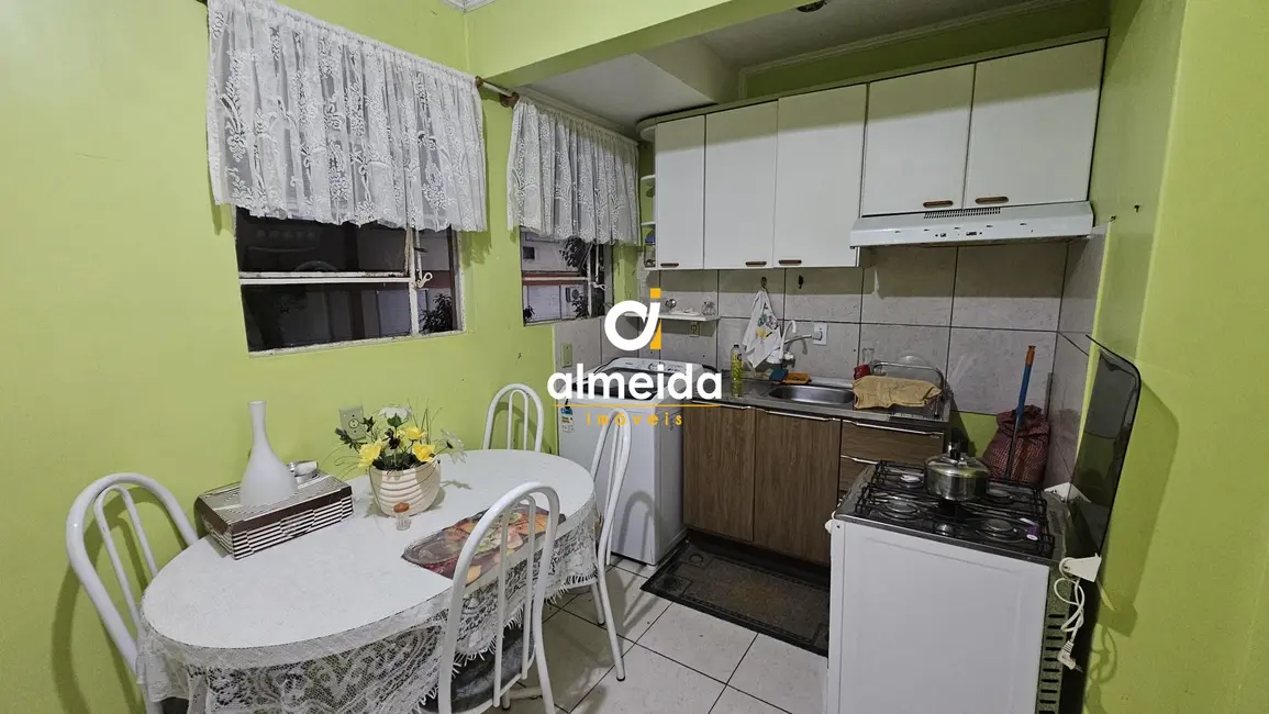 Foto 7 de Apartamento com 3 quartos à venda, 61m2 em Nossa Senhora de Lourdes, Santa Maria - RS