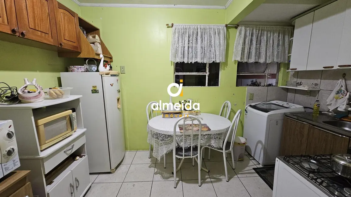 Foto 5 de Apartamento com 3 quartos à venda, 61m2 em Nossa Senhora de Lourdes, Santa Maria - RS