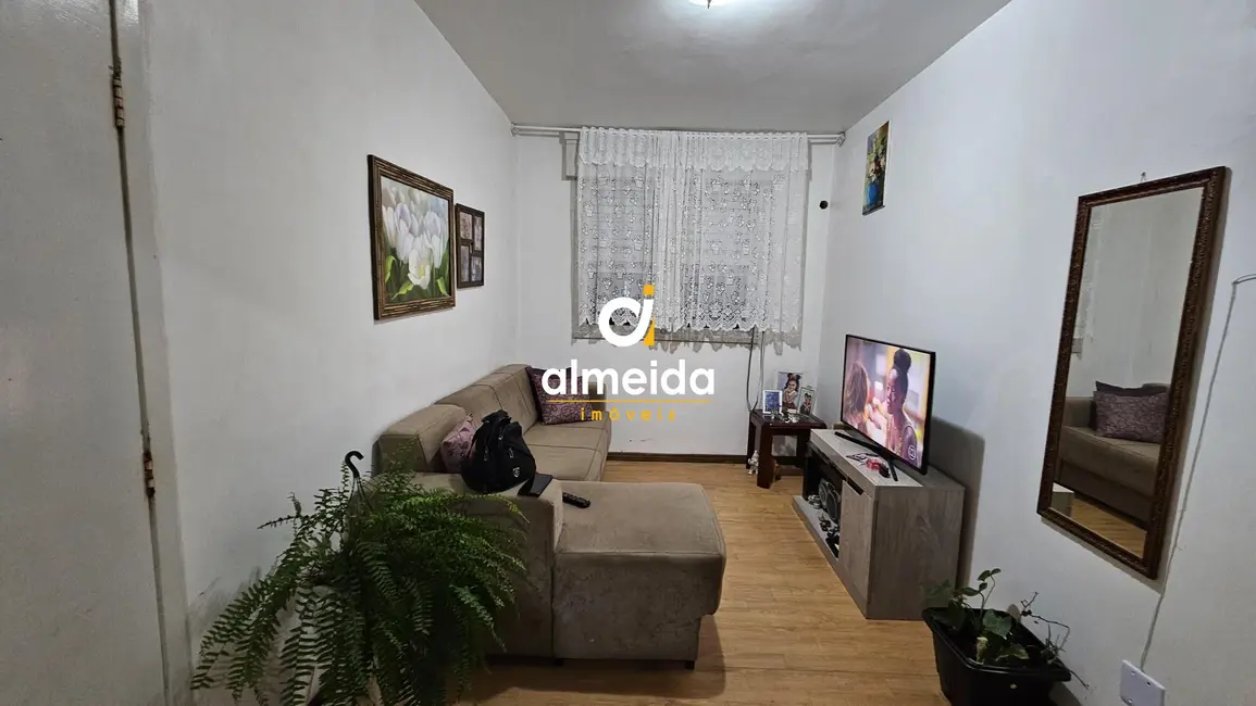 Foto 3 de Apartamento com 3 quartos à venda, 61m2 em Nossa Senhora de Lourdes, Santa Maria - RS