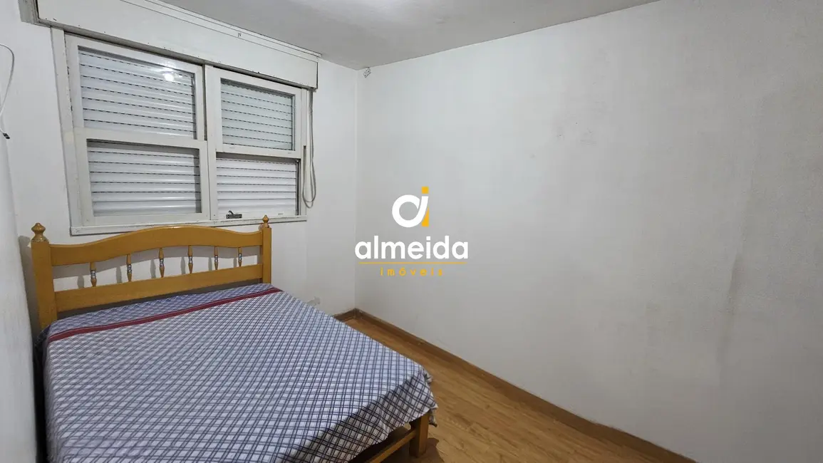 Foto 9 de Apartamento com 3 quartos à venda, 61m2 em Nossa Senhora de Lourdes, Santa Maria - RS