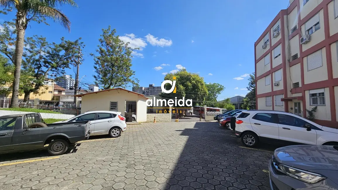 Foto 1 de Apartamento com 2 quartos à venda, 48m2 em Nossa Senhora de Lourdes, Santa Maria - RS