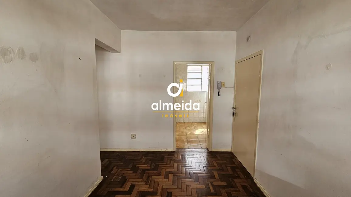 Foto 5 de Apartamento com 2 quartos à venda, 48m2 em Nossa Senhora de Lourdes, Santa Maria - RS