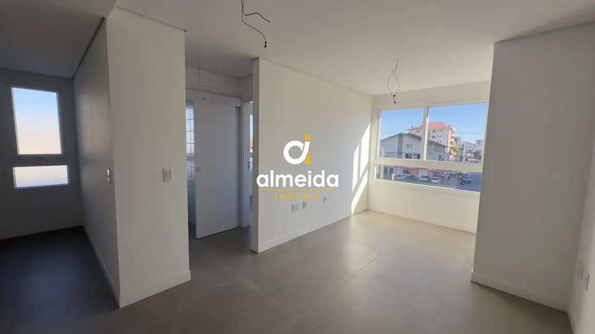 Foto 2 de Apartamento com 1 quarto à venda, 39m2 em Camobi, Santa Maria - RS