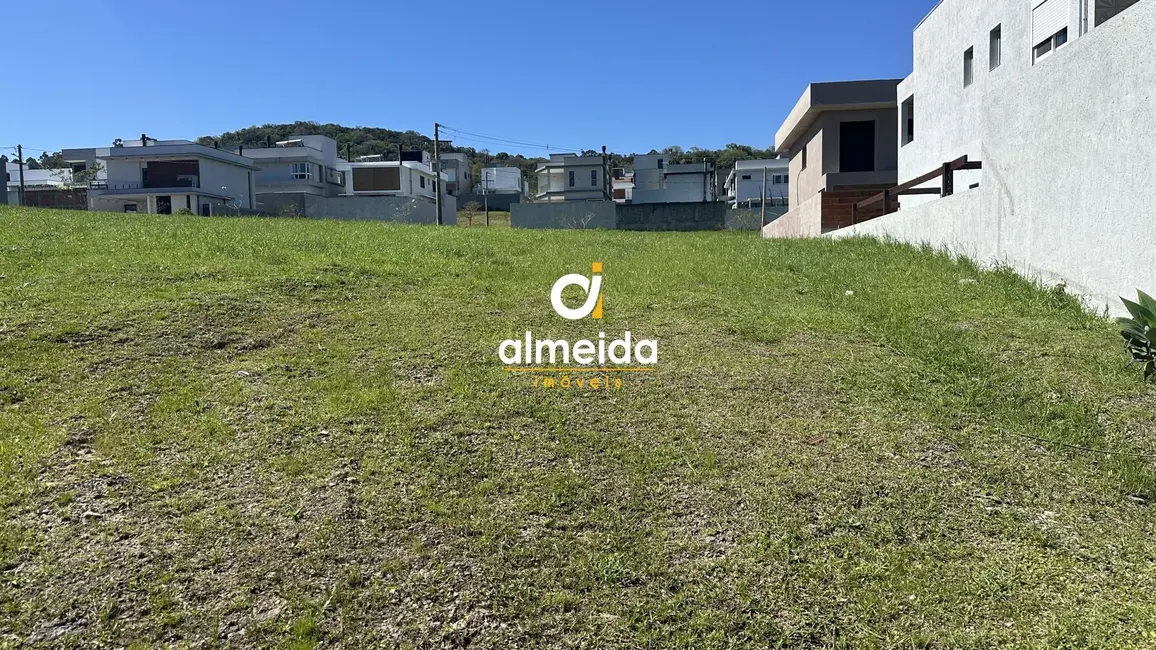 Foto 3 de Terreno / Lote à venda, 300m2 em Tomazetti, Santa Maria - RS
