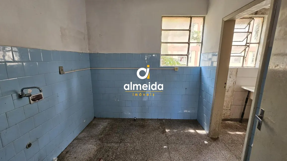Apartamento com 2 quartos à venda, 48m2 em Nossa Senhora de Lourdes, Santa Maria - RS - imagem 3 Foto 3 de Apartamento com 2 quartos à venda, 48m2 em Nossa Senhora de Lourdes, Santa Maria - RS