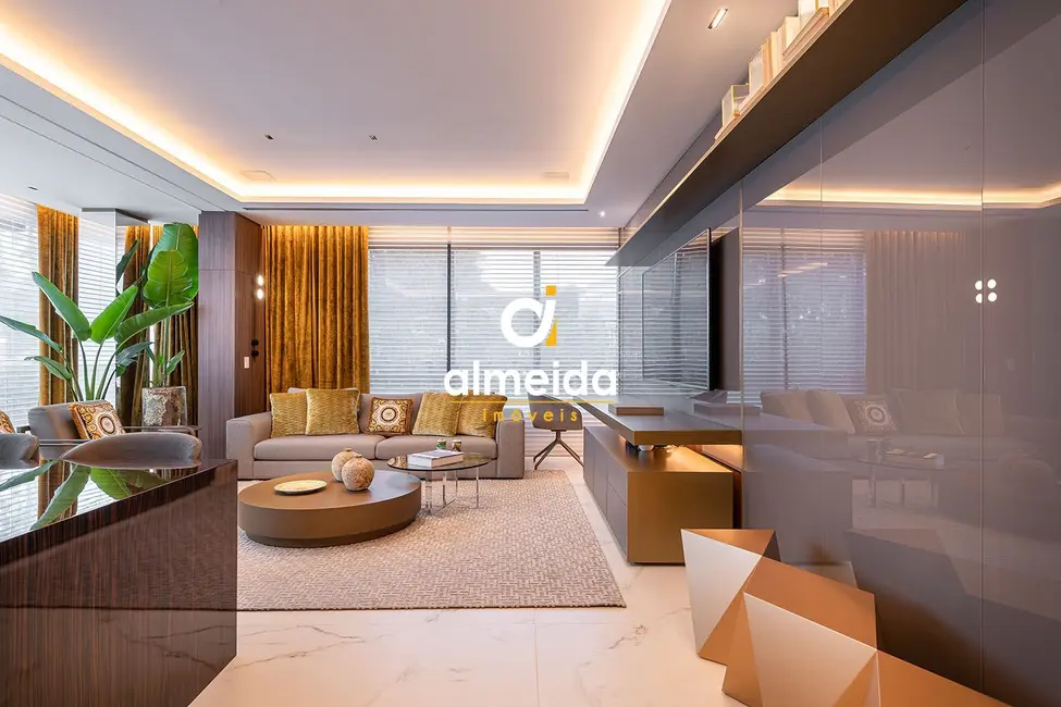 Apartamento com 3 quartos à venda, 155m2 em Bigorrilho, Curitiba - PR - imagem 5 Foto 5 de Apartamento com 3 quartos à venda, 155m2 em Bigorrilho, Curitiba - PR