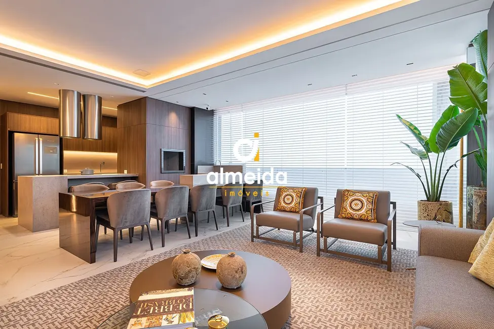 Apartamento com 3 quartos à venda, 155m2 em Bigorrilho, Curitiba - PR - imagem 7 Foto 7 de Apartamento com 3 quartos à venda, 155m2 em Bigorrilho, Curitiba - PR