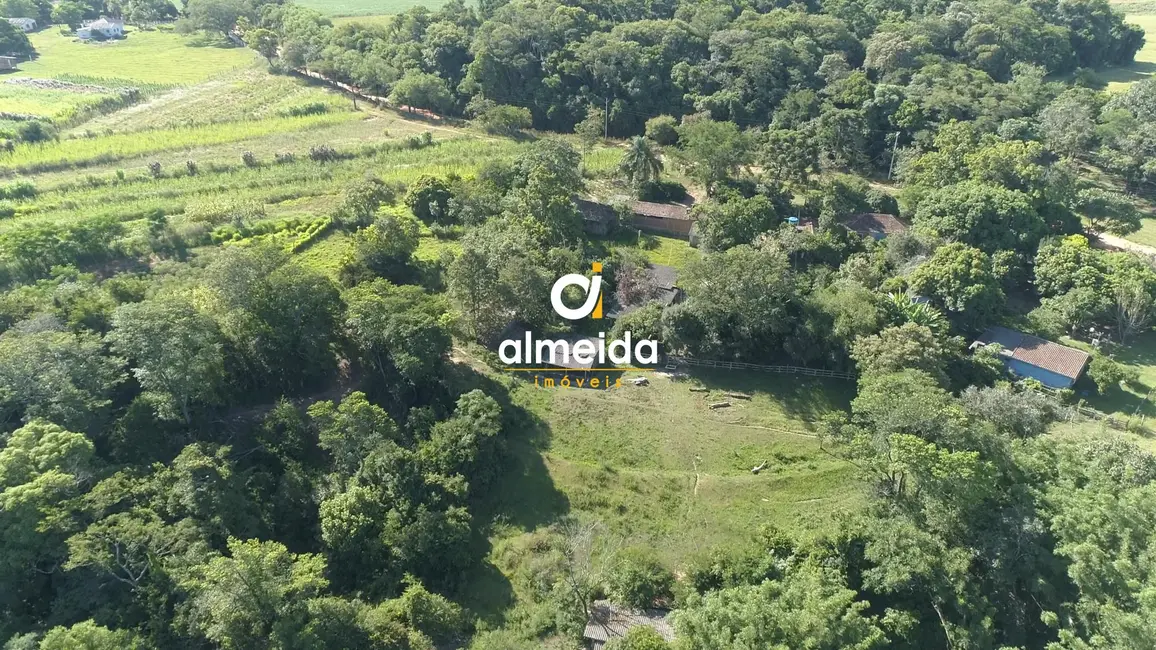 Foto 2 de Chácara com 3 quartos à venda, 100000m2 em Camobi, Santa Maria - RS