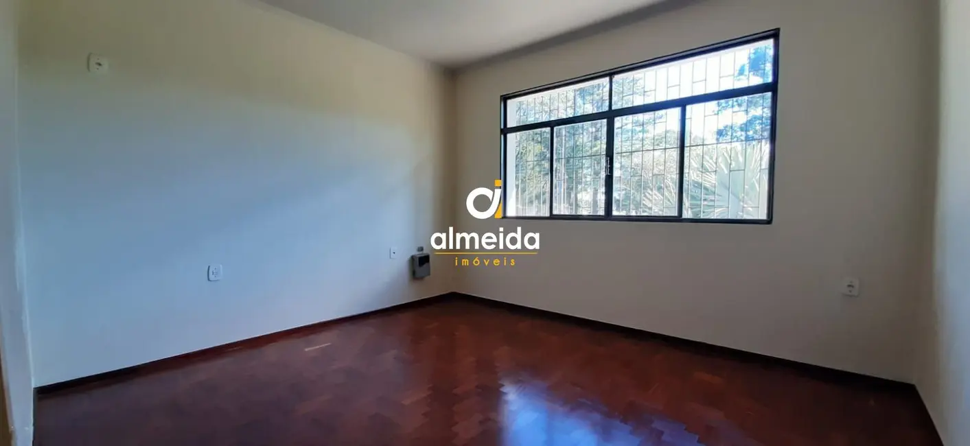 Foto 5 de Casa com 4 quartos à venda, 159m2 em Nossa Senhora do Perpétuo Socorro, Santa Maria - RS