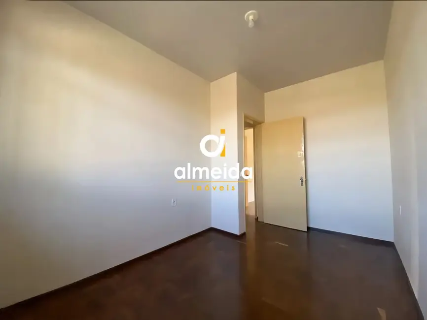 Foto 9 de Casa com 4 quartos à venda, 159m2 em Nossa Senhora do Perpétuo Socorro, Santa Maria - RS