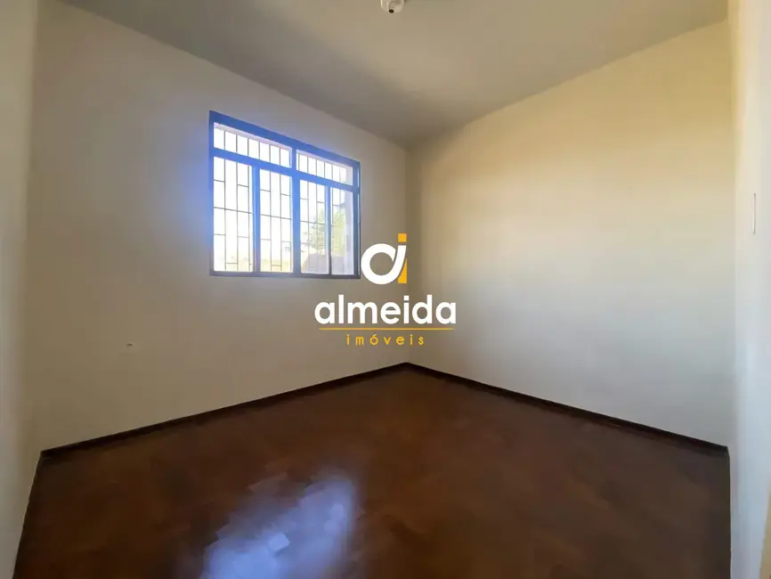 Foto 7 de Casa com 4 quartos à venda, 159m2 em Nossa Senhora do Perpétuo Socorro, Santa Maria - RS