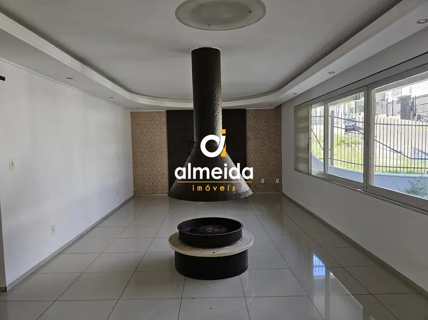 Foto 8 de Casa com 3 quartos à venda, 375m2 em Nossa Senhora de Lourdes, Santa Maria - RS