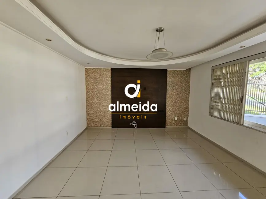 Foto 9 de Casa com 3 quartos à venda, 375m2 em Nossa Senhora de Lourdes, Santa Maria - RS