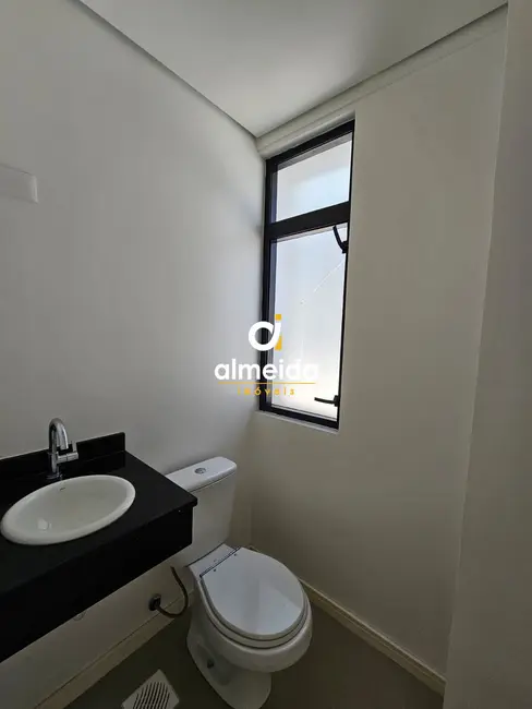 Sala Comercial com 1 quarto para alugar, 34m2 em Nossa Senhora das Dores, Santa Maria - RS - imagem 5 Foto 5 de Sala Comercial com 1 quarto para alugar, 34m2 em Nossa Senhora das Dores, Santa Maria - RS