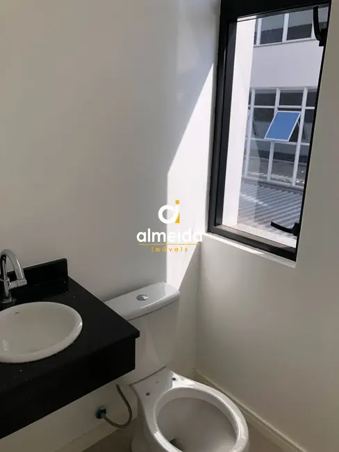 Sala Comercial com 1 quarto para alugar, 34m2 em Nossa Senhora das Dores, Santa Maria - RS - imagem 5 Foto 5 de Sala Comercial com 1 quarto para alugar, 34m2 em Nossa Senhora das Dores, Santa Maria - RS