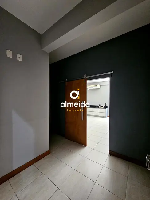 Foto 4 de Sala Comercial com 1 quarto para alugar, 37m2 em Nossa Senhora de Lourdes, Santa Maria - RS