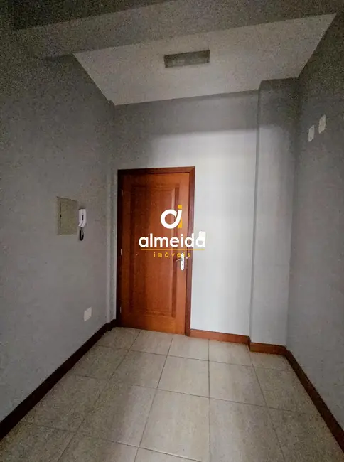Foto 5 de Sala Comercial com 1 quarto para alugar, 37m2 em Nossa Senhora de Lourdes, Santa Maria - RS