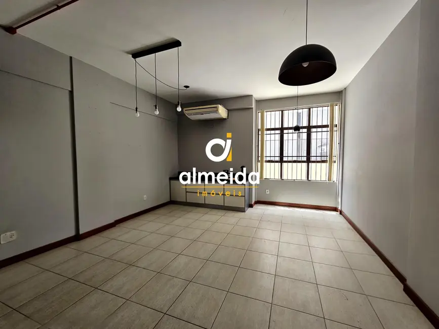 Foto 1 de Sala Comercial com 1 quarto para alugar, 37m2 em Nossa Senhora de Lourdes, Santa Maria - RS