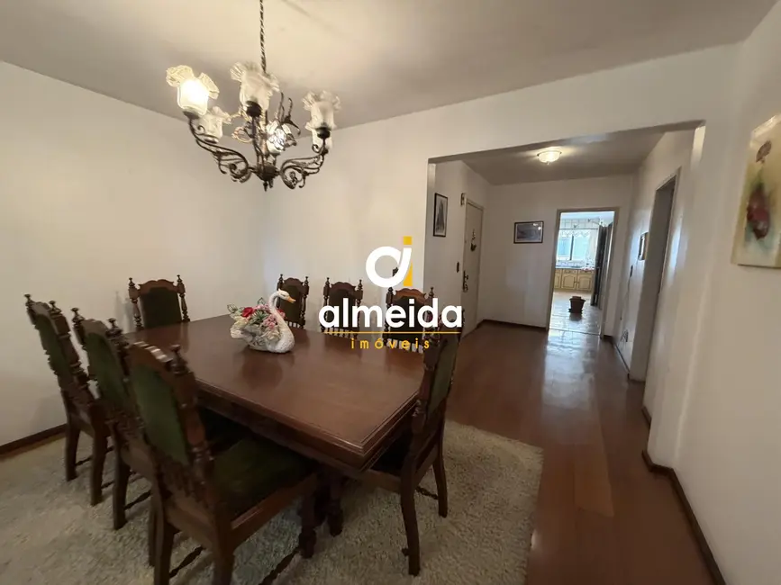 Foto 4 de Apartamento com 4 quartos à venda, 180m2 em Centro, Santa Maria - RS