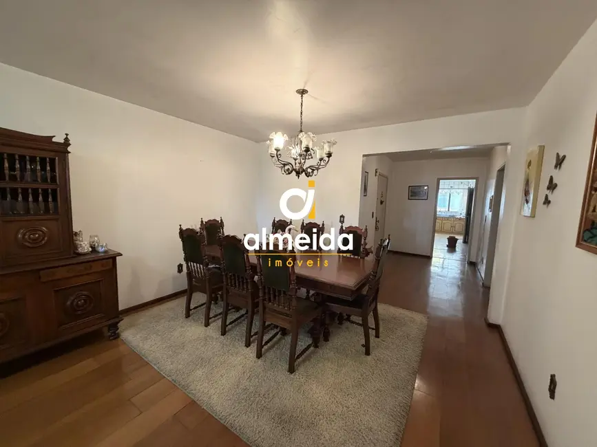 Foto 3 de Apartamento com 4 quartos à venda, 180m2 em Centro, Santa Maria - RS