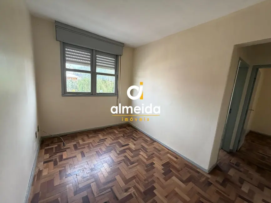Foto 2 de Apartamento com 2 quartos à venda, 48m2 em Nossa Senhora de Lourdes, Santa Maria - RS