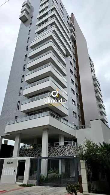 Foto 2 de Apartamento com 3 quartos à venda, 204m2 em Nossa Senhora de Lourdes, Santa Maria - RS