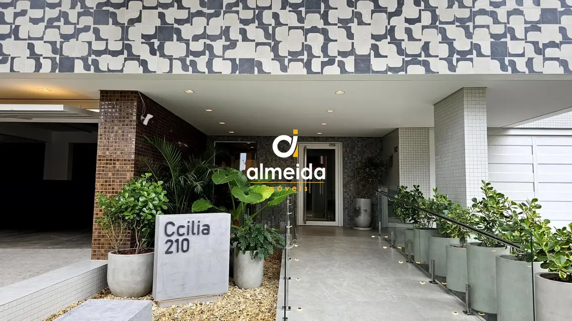 Foto 3 de Apartamento com 3 quartos à venda, 204m2 em Nossa Senhora de Lourdes, Santa Maria - RS