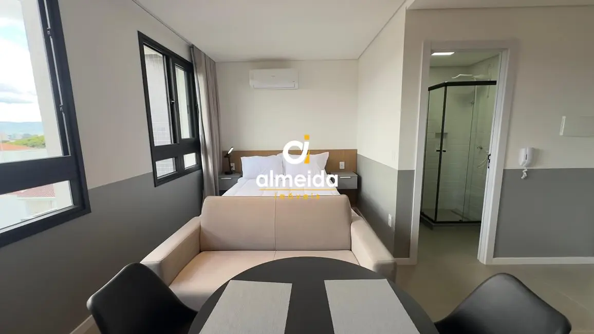 Foto 6 de Apartamento com 1 quarto para alugar, 25m2 em Camobi, Santa Maria - RS