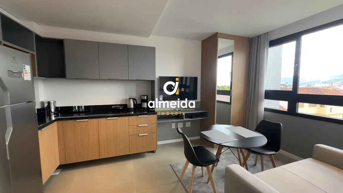 Foto 2 de Apartamento com 1 quarto para alugar, 25m2 em Camobi, Santa Maria - RS