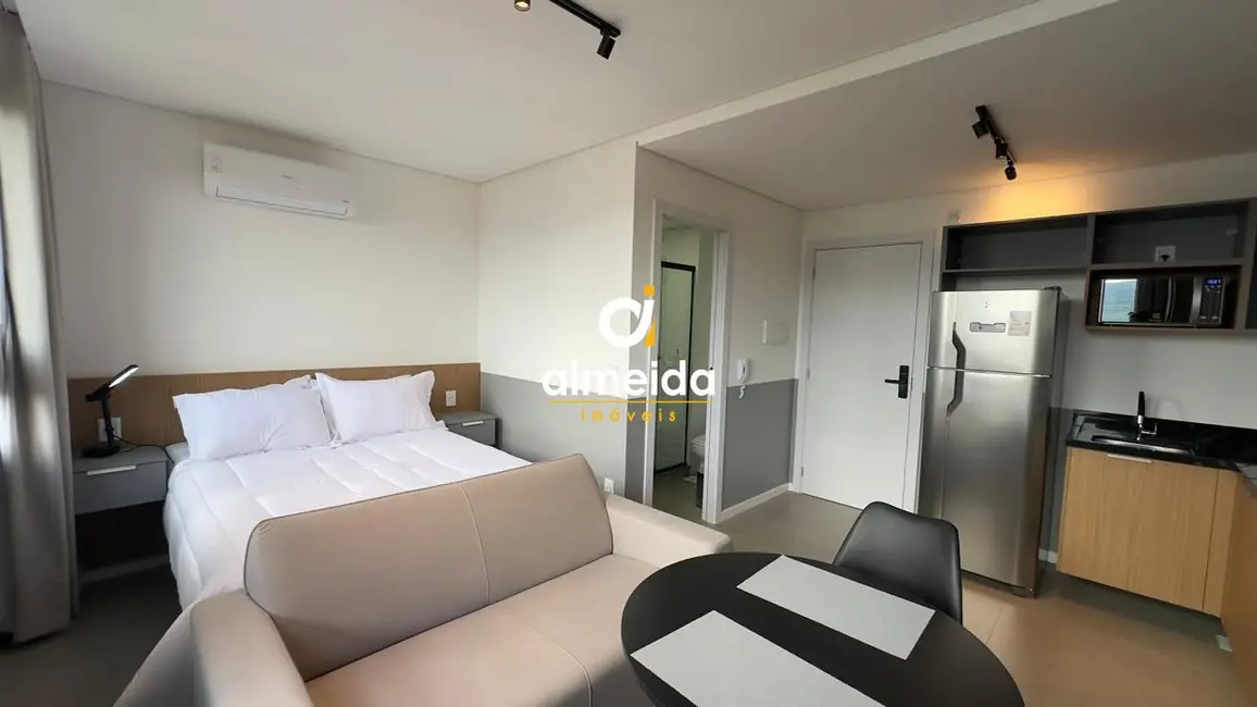 Foto 5 de Apartamento com 1 quarto para alugar, 25m2 em Camobi, Santa Maria - RS
