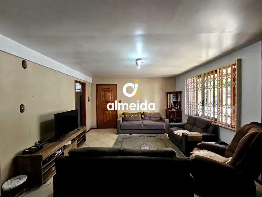 Apartamento com 3 quartos para alugar, 104m2 em Nossa Senhora de Fátima, Santa Maria - RS - imagem 5 Foto 5 de Apartamento com 3 quartos para alugar, 104m2 em Nossa Senhora de Fátima, Santa Maria - RS