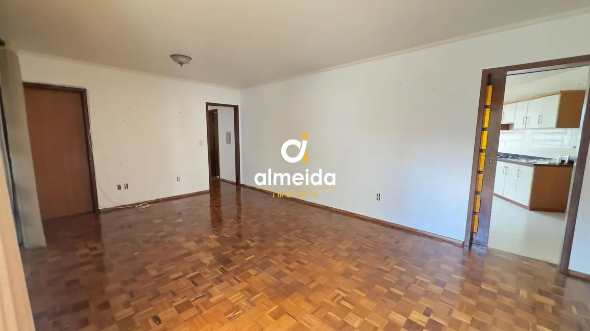 Apartamento com 3 quartos para alugar, 150m2 em Nossa Senhora de Lourdes, Santa Maria - RS - imagem 7 Foto 7 de Apartamento com 3 quartos para alugar, 150m2 em Nossa Senhora de Lourdes, Santa Maria - RS