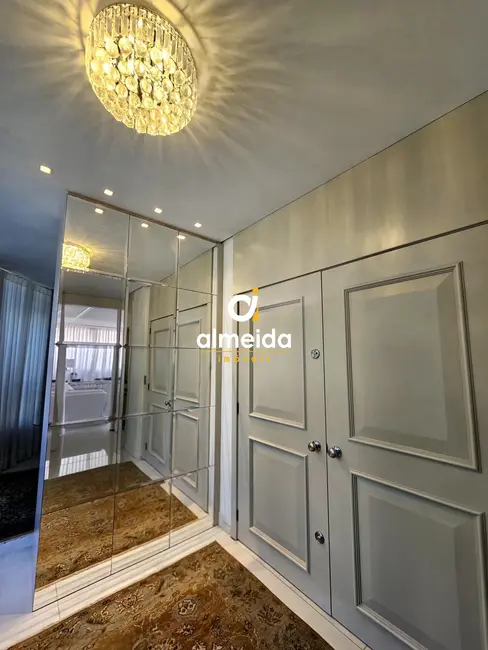 Foto 2 de Apartamento com 3 quartos à venda, 294m2 em Nossa Senhora de Lourdes, Santa Maria - RS