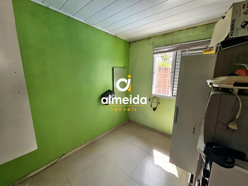Foto 7 de Casa com 2 quartos à venda, 40m2 em Diácono João Luiz Pozzobon, Santa Maria - RS
