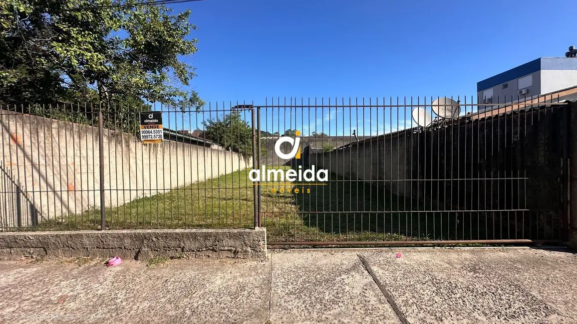 Foto 1 de Terreno / Lote à venda, 374m2 em Nossa Senhora Medianeira, Santa Maria - RS