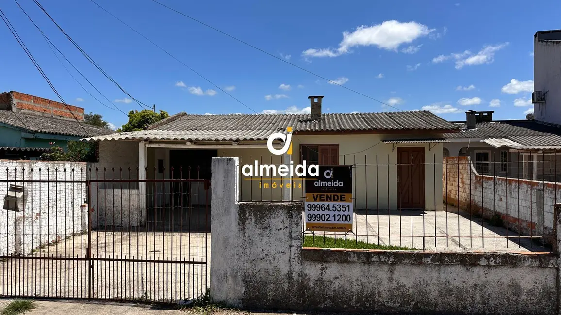 Foto 2 de Casa com 4 quartos à venda, 195m2 em Urlândia, Santa Maria - RS